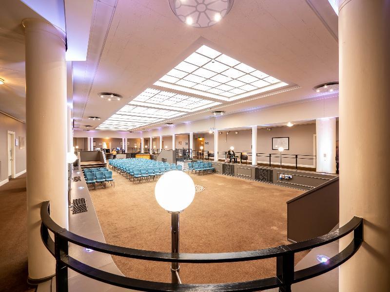 Hotel The Conference Centre And